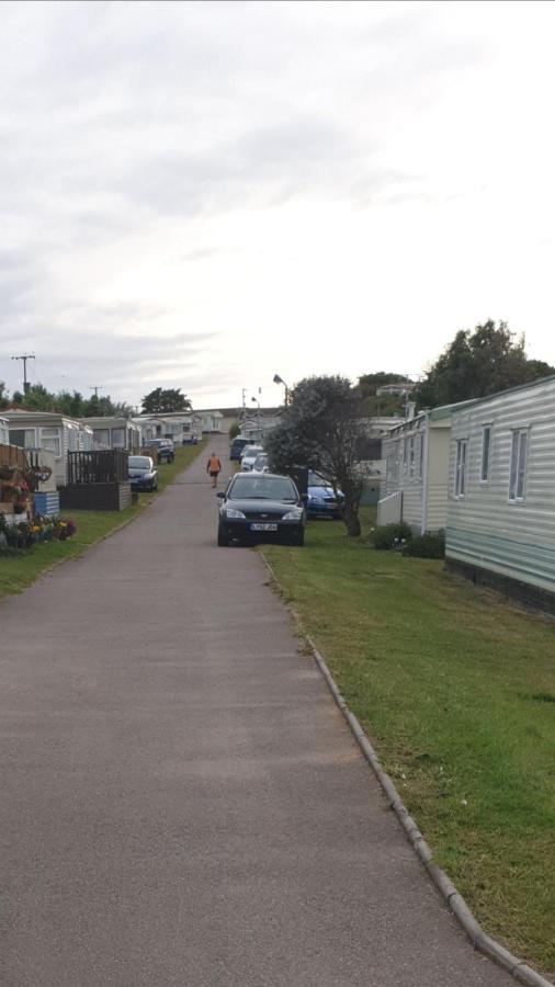 Tranquillity Sea Side Caravan Apartment Trimingham Exterior photo