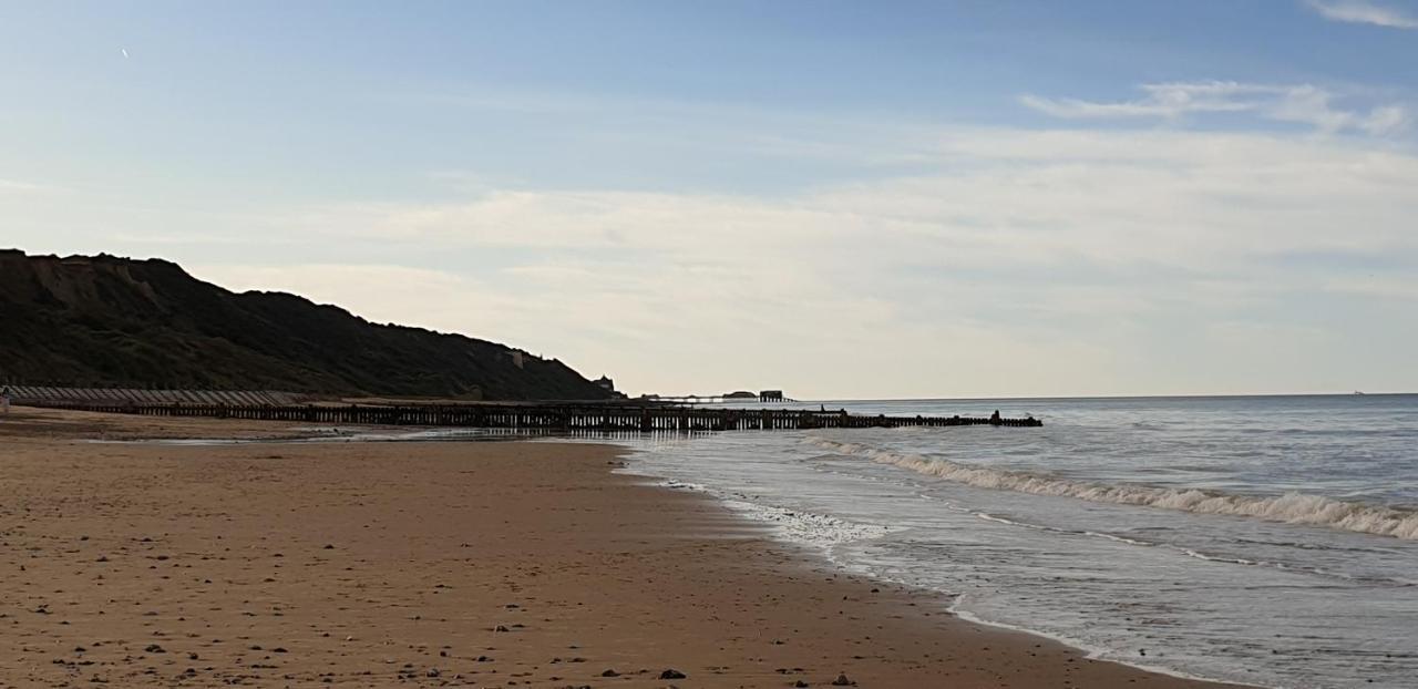 Tranquillity Sea Side Caravan Apartment Trimingham Exterior photo